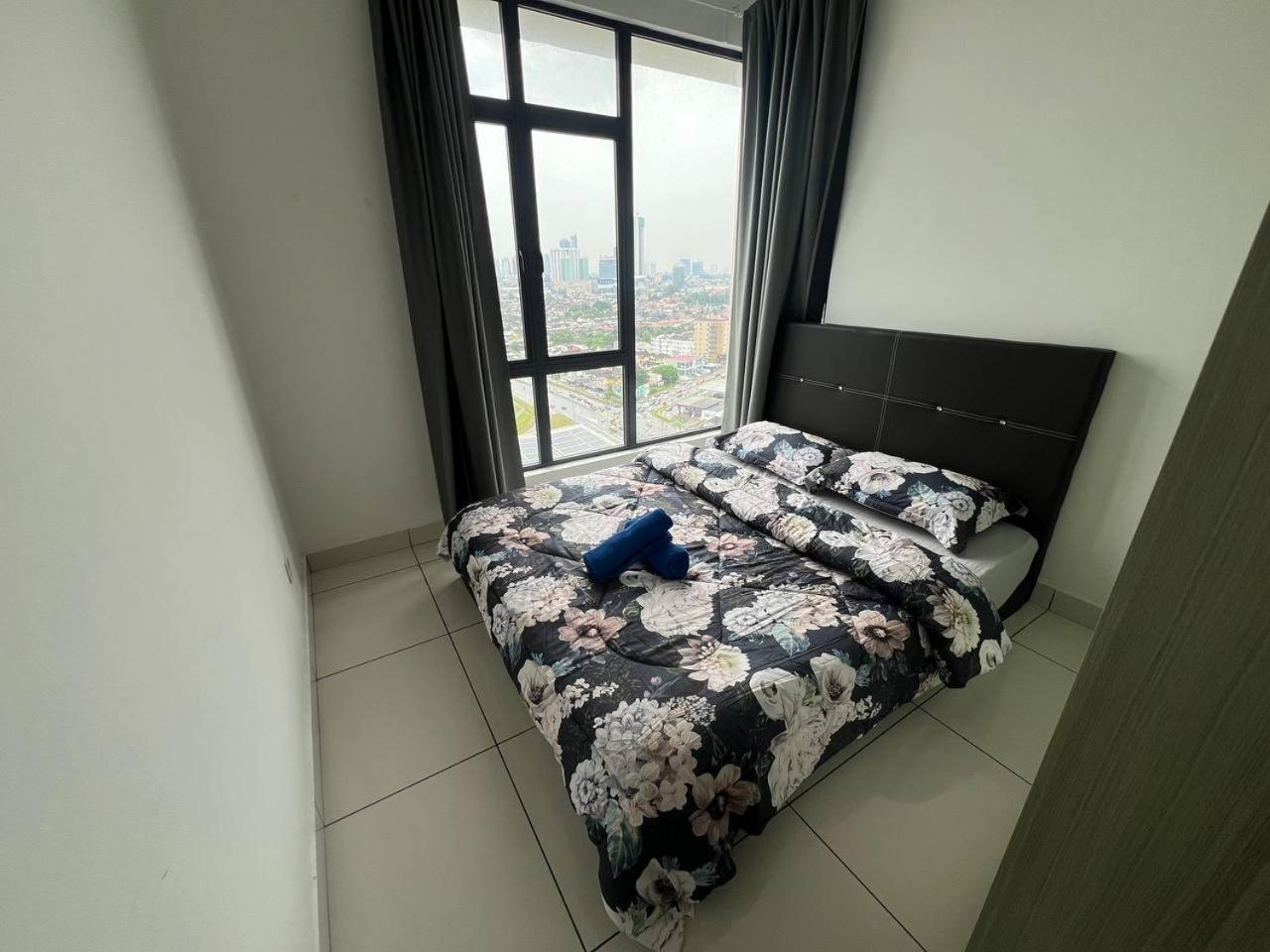 S&s * Johor Bahru